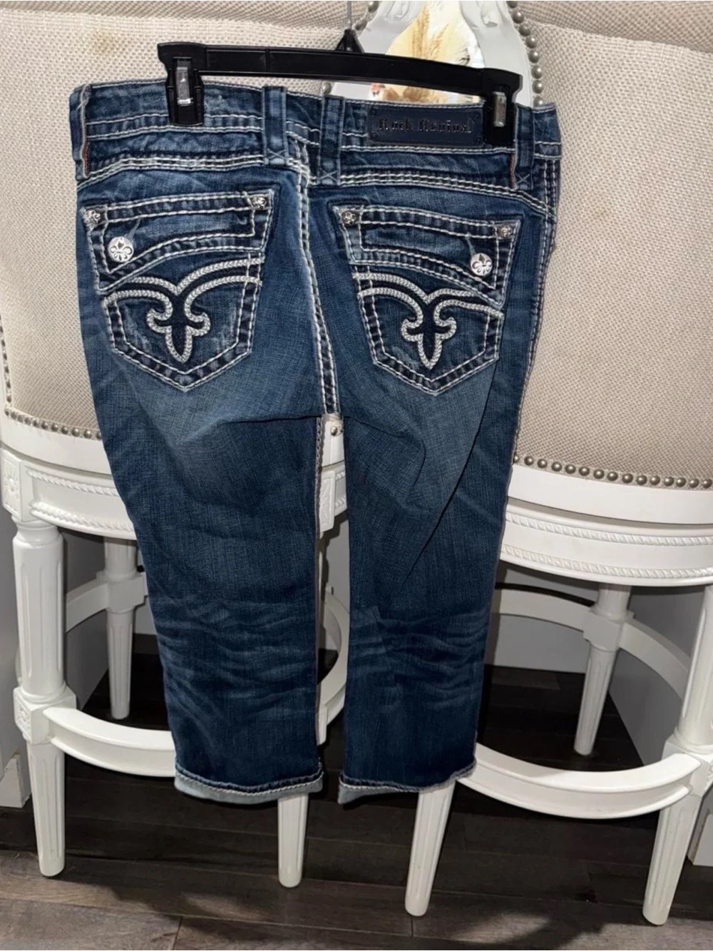 Rock revival size 29 Dark Wash capris